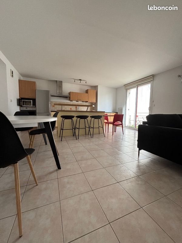 Appartement à louer, 89m², Pont-l'Abbé