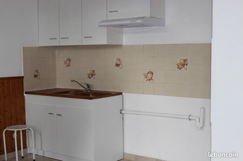 Maison à louer, 60m², Saint-Vincent-de-Connezac