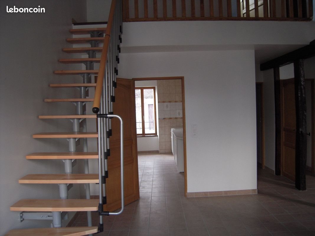 Appartement à louer, 81m², Herry