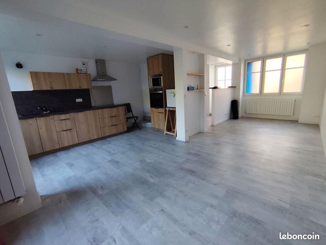 Maison à louer, 84m², Saint-Maixent-l'Ecole