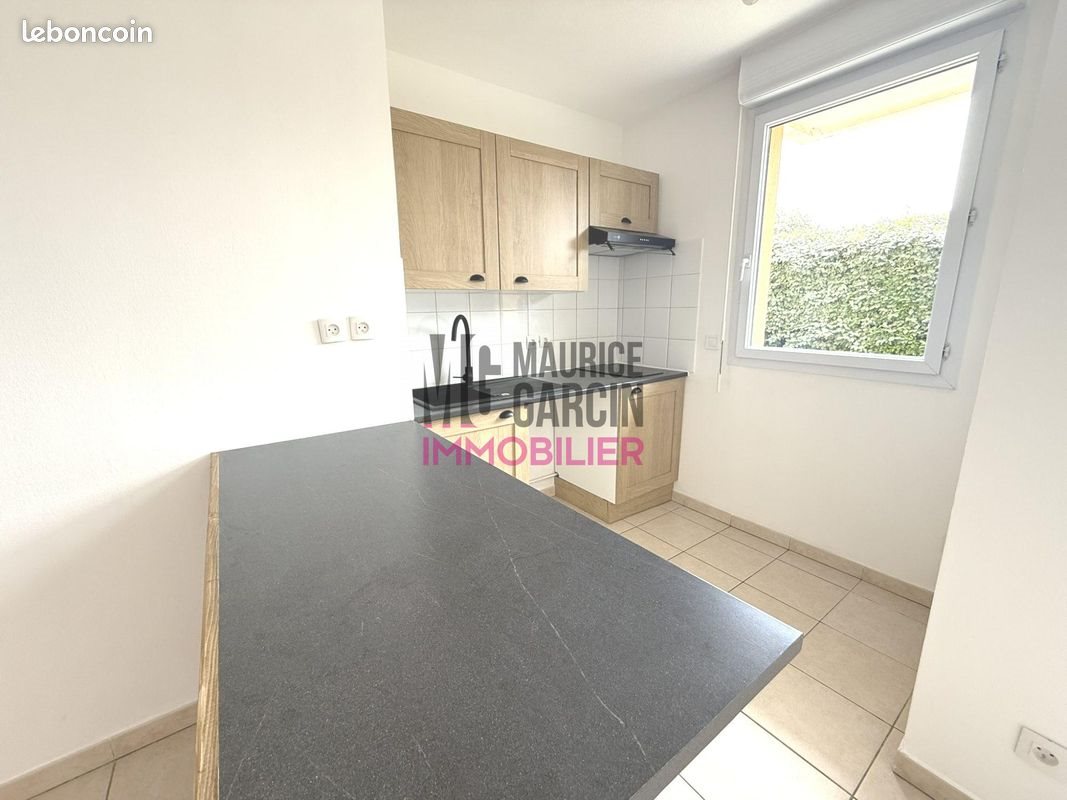 Appartement à louer, 45m², Morières-lès-Avignon