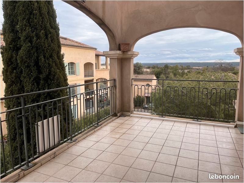 Appartement à louer, 72m², Uzès