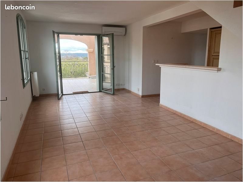 Appartement à louer, 72m², Uzès