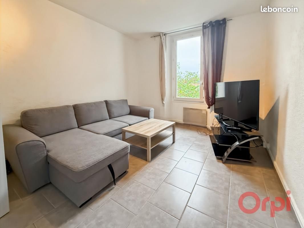 Appartement à louer, 47m², Toulon