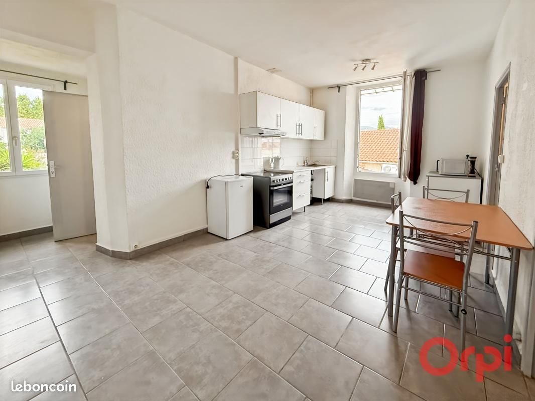 Appartement à louer, 47m², Toulon