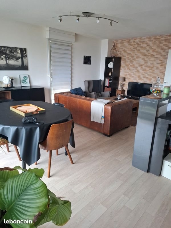 Appartement à louer, 49m², Saint-Avé
