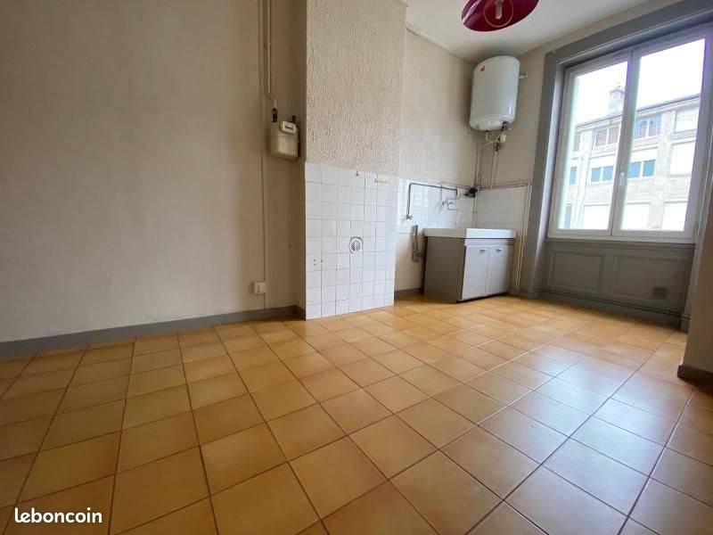 Appartement à louer, 30m², Saint-Etienne