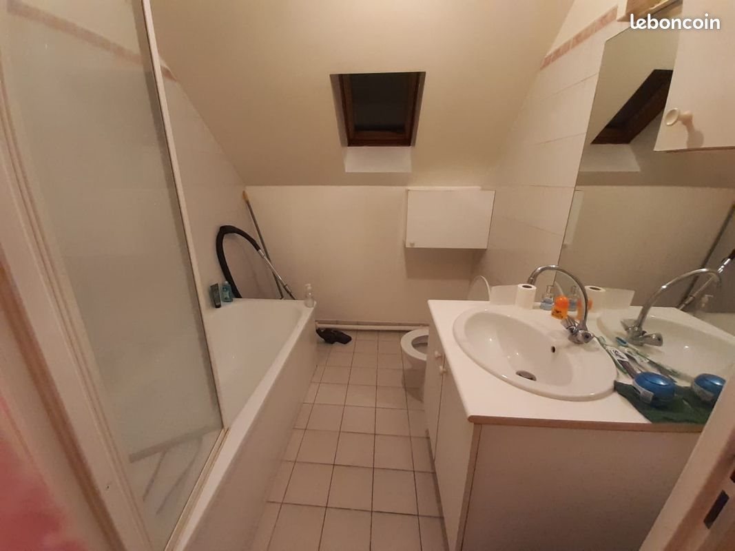 Appartement à louer, 26m², Saint-Rémy-l'Honoré