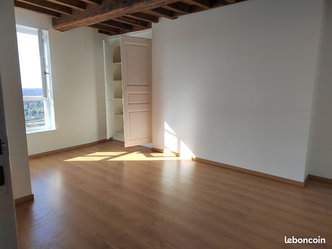 Appartement à louer, 85m², Thiers