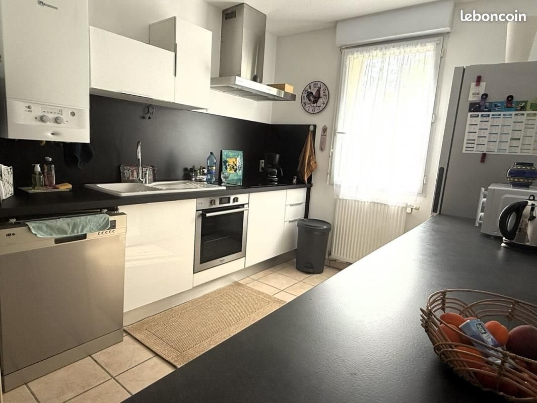 Appartement à vendre, 63m², Saint-Pantaléon-de-Larche