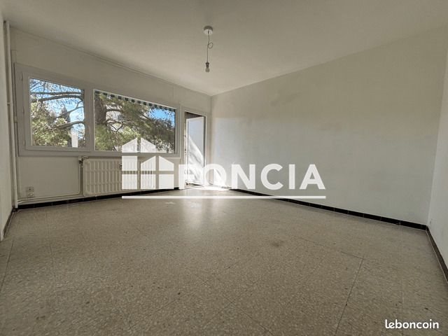 Appartement à louer, 43m², Nîmes