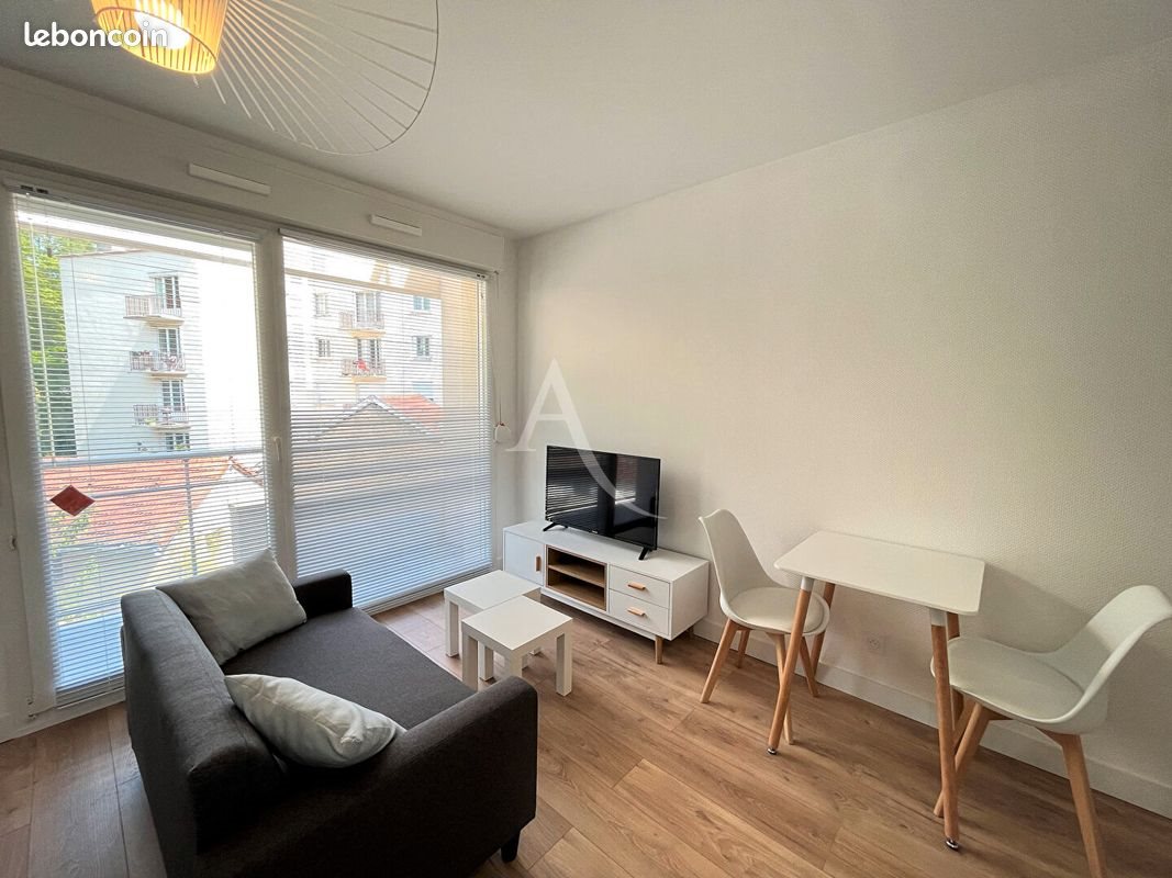 Appartement à louer, 26m², Reims