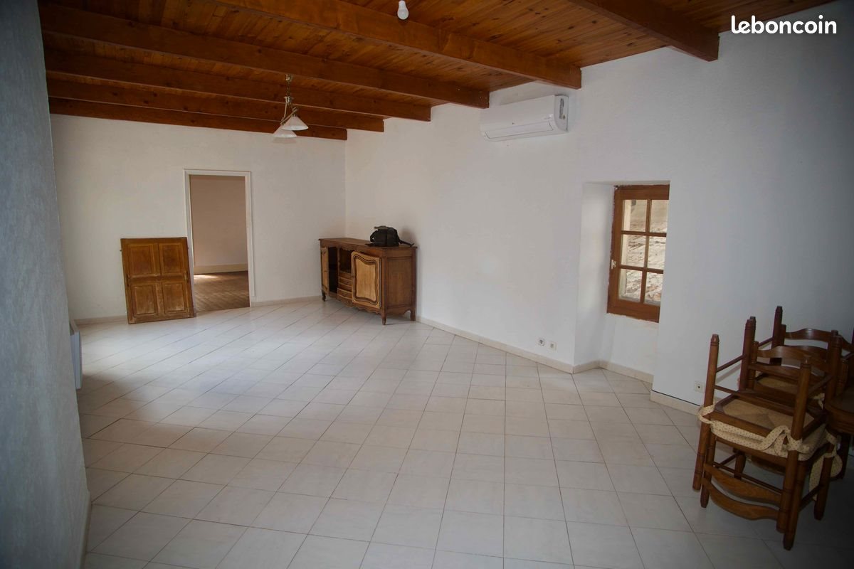 Appartement à louer, 97m², Grillon