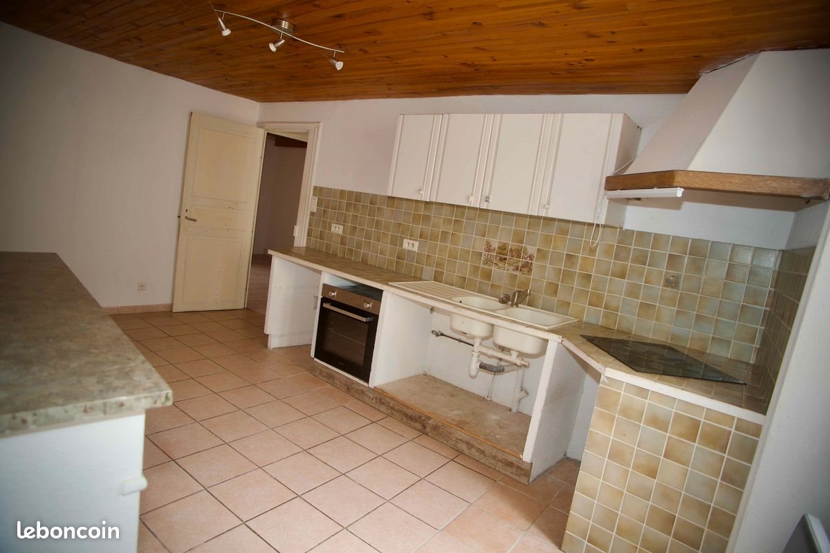 Appartement à louer, 97m², Grillon