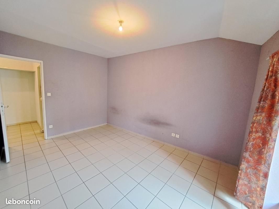 Appartement à louer, 68m², Beaurepaire