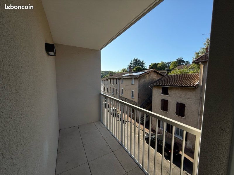 Appartement à louer, 40m², Pont-Evêque