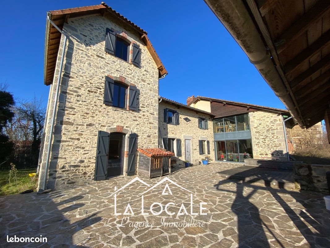 Maison à vendre, 204m², Eyjeaux