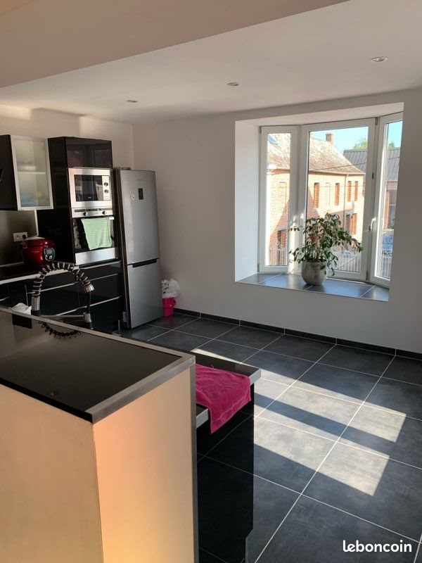 Appartement à louer, 120m², Curgies