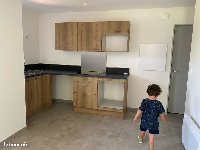 Appartement à louer, 65m², Louhossoa