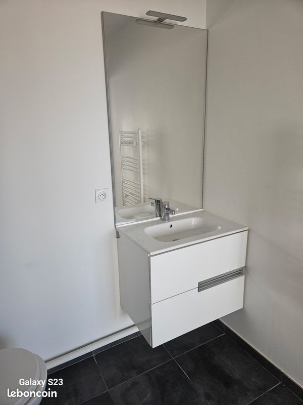 Appartement à louer, 23m², Décines-Charpieu