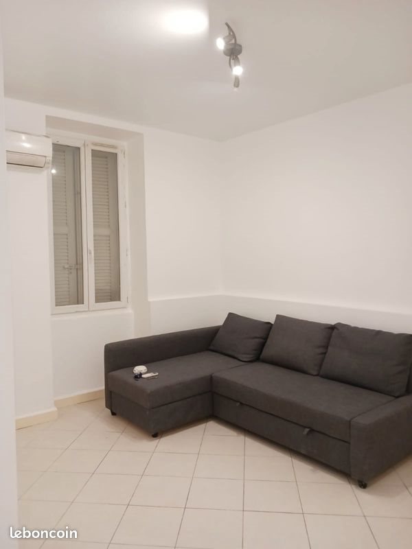 Appartement à louer, 40m², Marseille 4ème