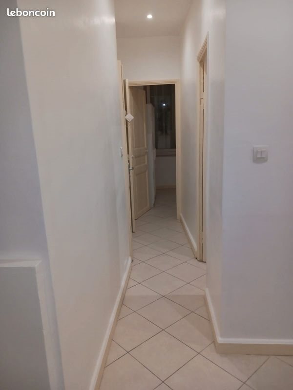 Appartement à louer, 40m², Marseille 4ème