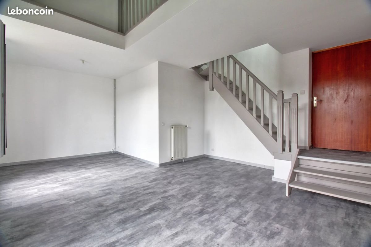 Appartement à louer, 59m², Le Chambon-Feugerolles