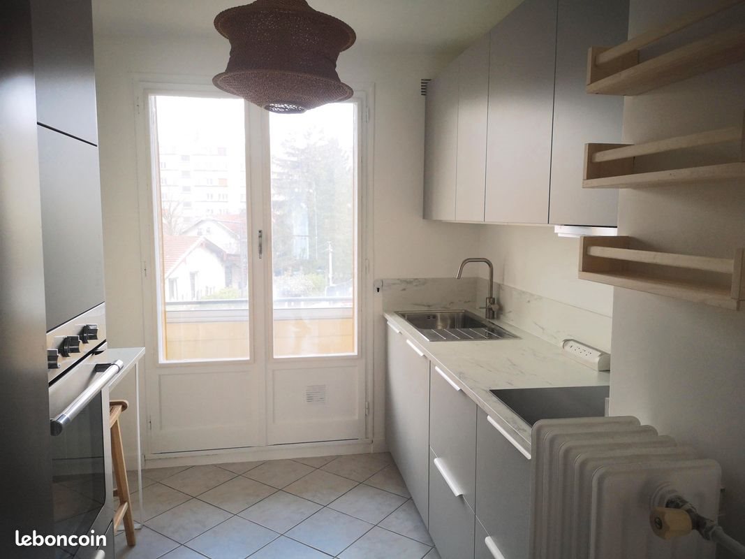 Appartement à louer, 60m², Grenoble