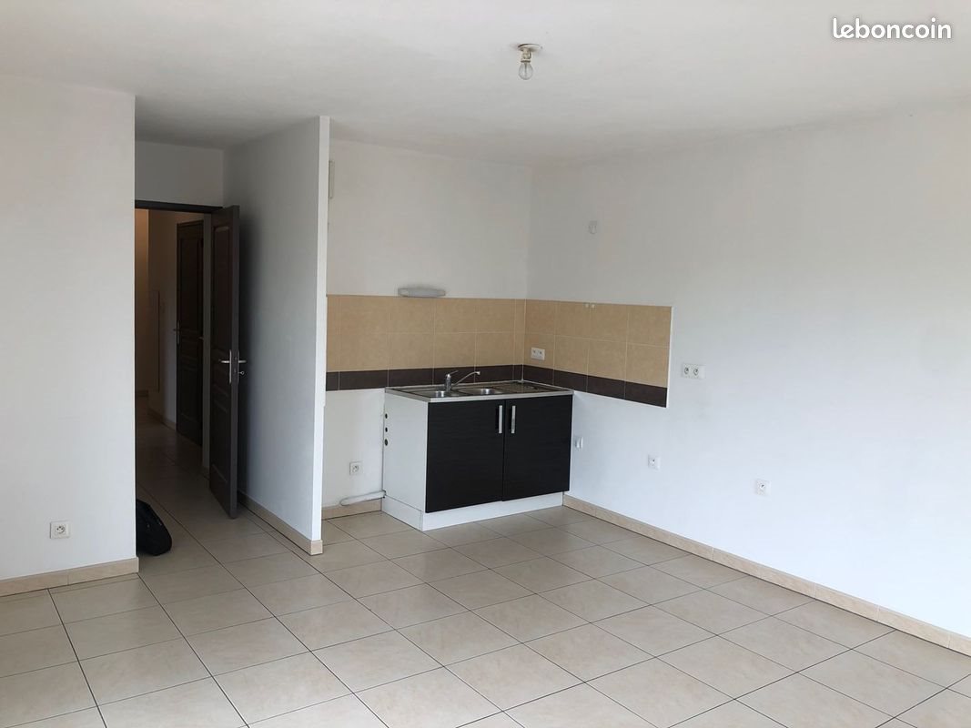 Appartement à louer, 58m², Aramon