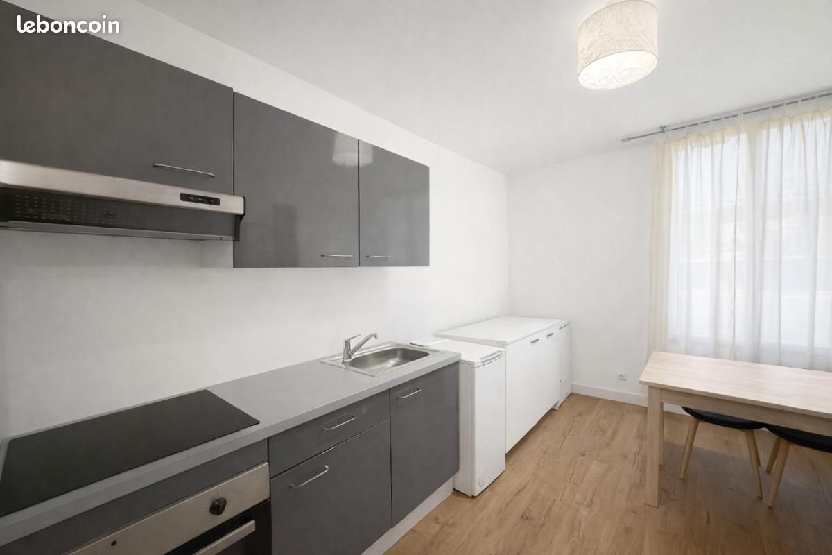 Appartement à louer, 60m², Saint-Max