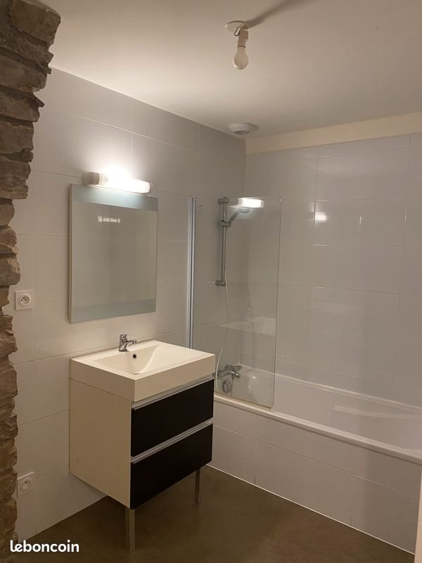 Appartement à louer, 70m², La Cavalerie