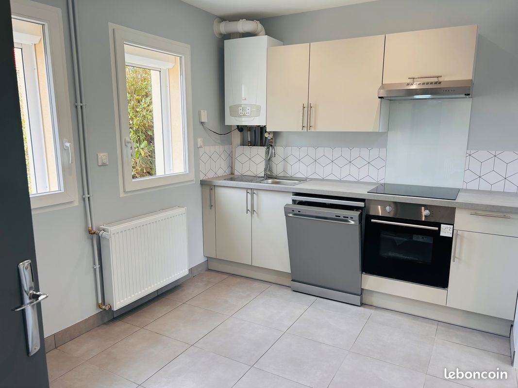 Maison à louer, 70m², Floing