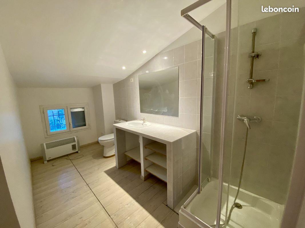 Appartement à louer, 78m², Carcès