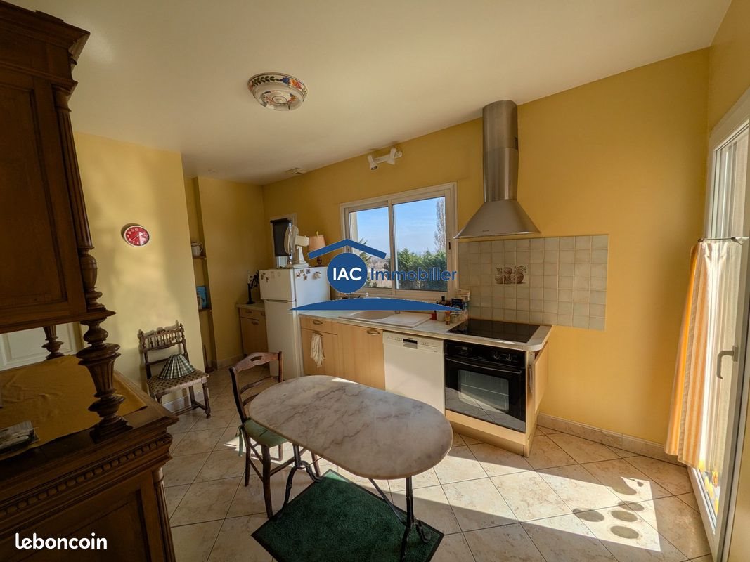 Maison à vendre, 131m², Charly