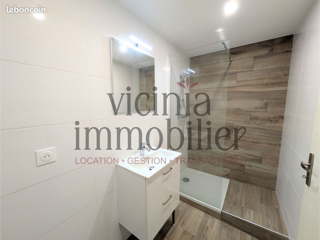 Appartement à louer, 49m², Auberives-sur-Varèze