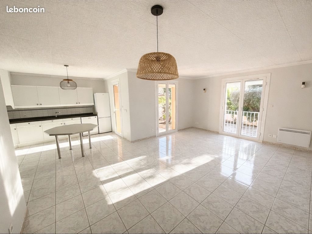 Maison à louer, 104m², Canohès