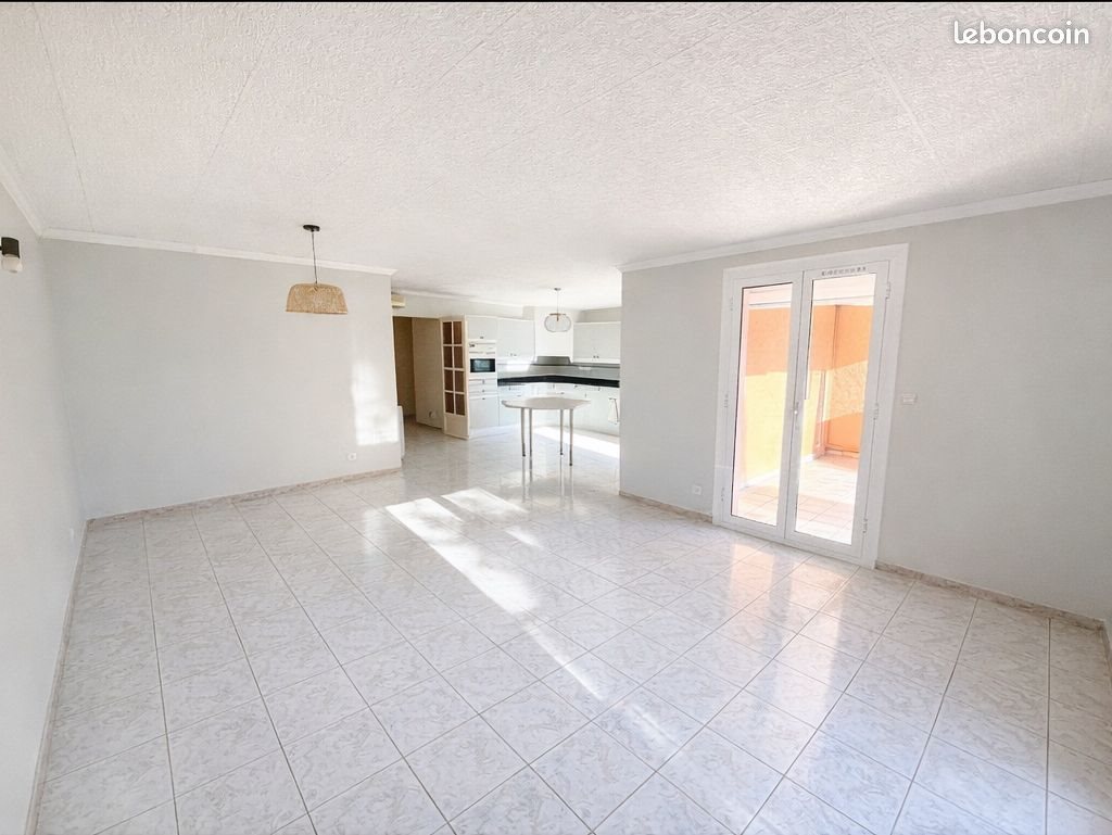 Maison à louer, 104m², Canohès