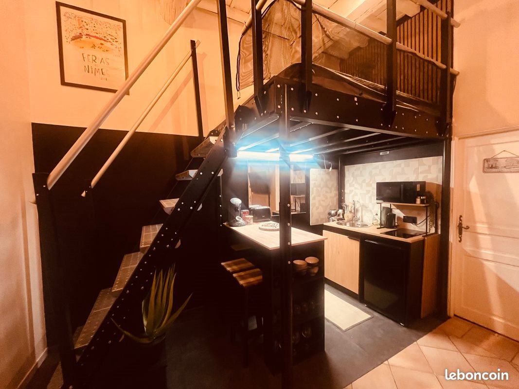 Appartement à louer, 24m², Nîmes