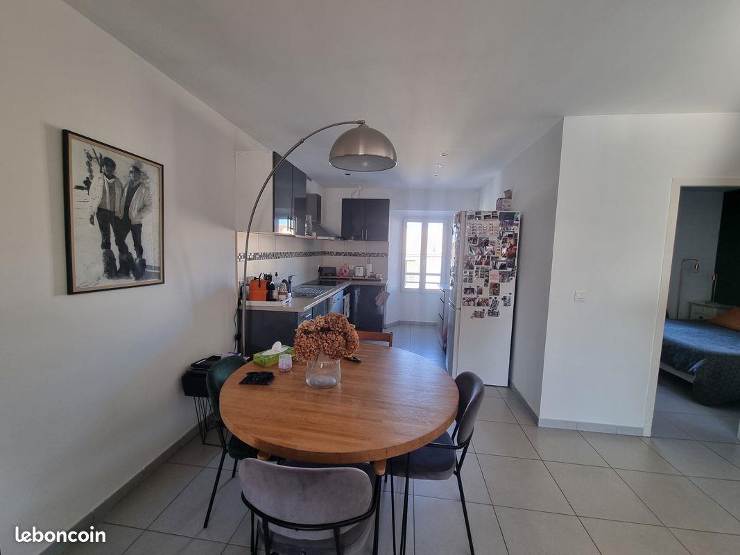Appartement à louer, 66m², Ghisonaccia