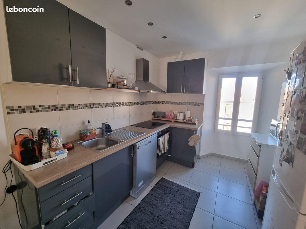 Appartement à louer, 66m², Ghisonaccia