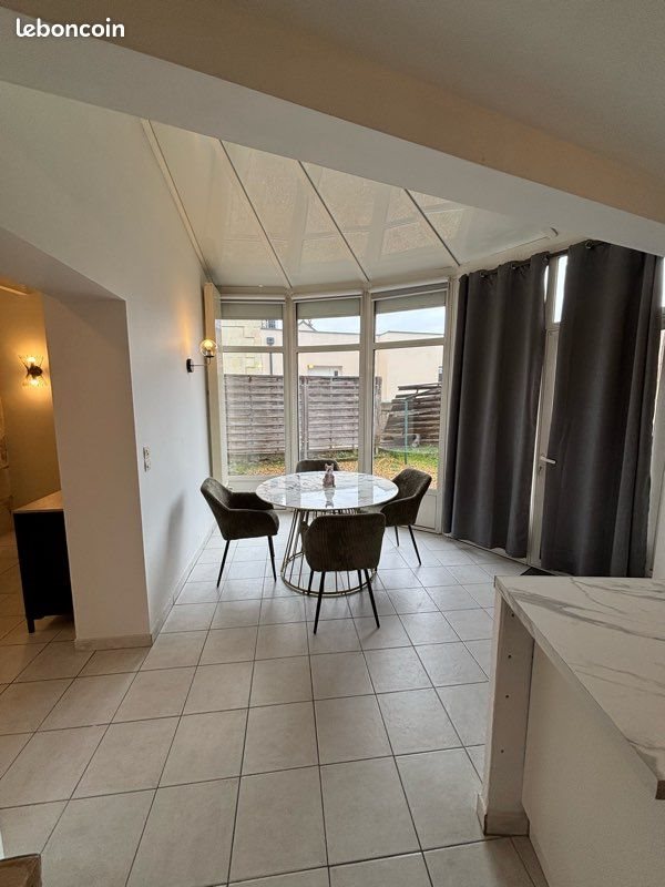 Appartement à louer, 70m², Longué-Jumelles
