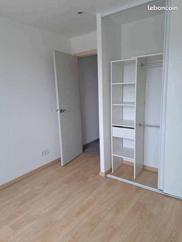 Appartement à louer, 69m², Anneyron