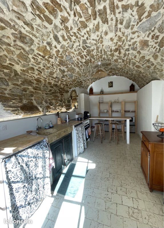 Appartement à louer, 36m², Evenos