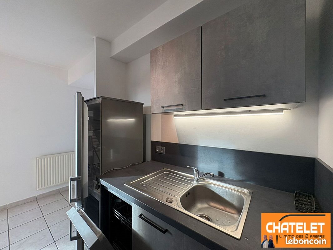 Appartement à louer, 54m², Péronnas