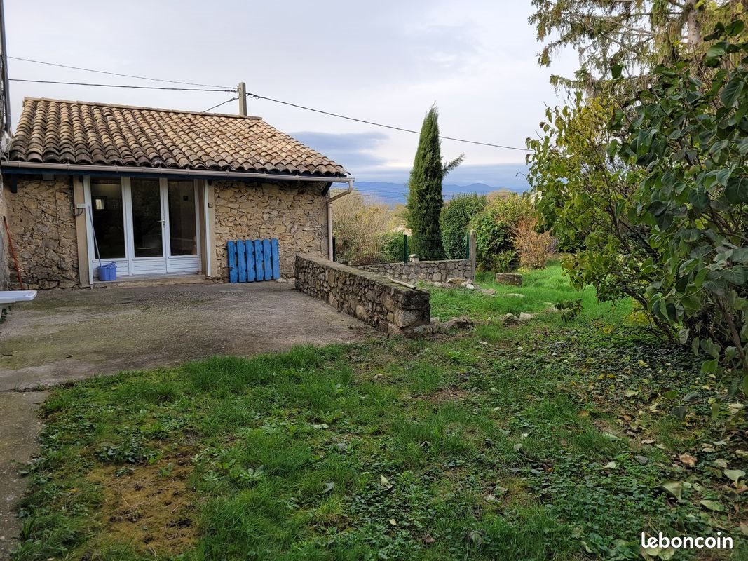 Maison à louer, 84m², Cliousclat