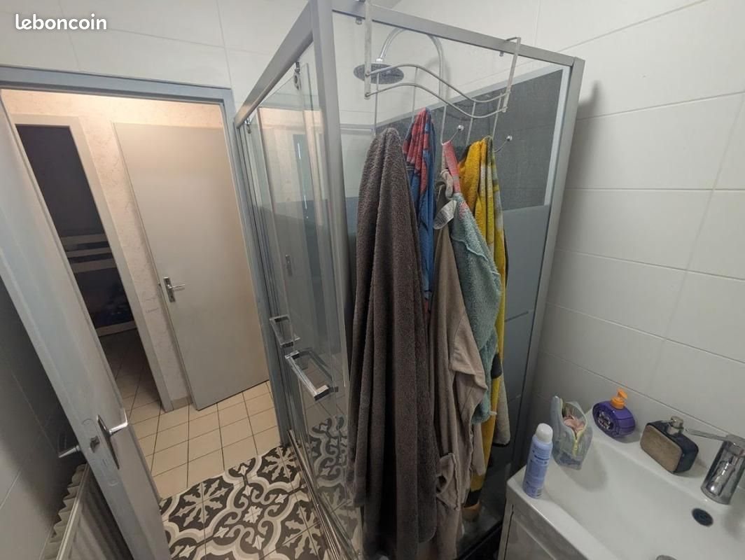 Appartement à louer, 73m², Anneyron