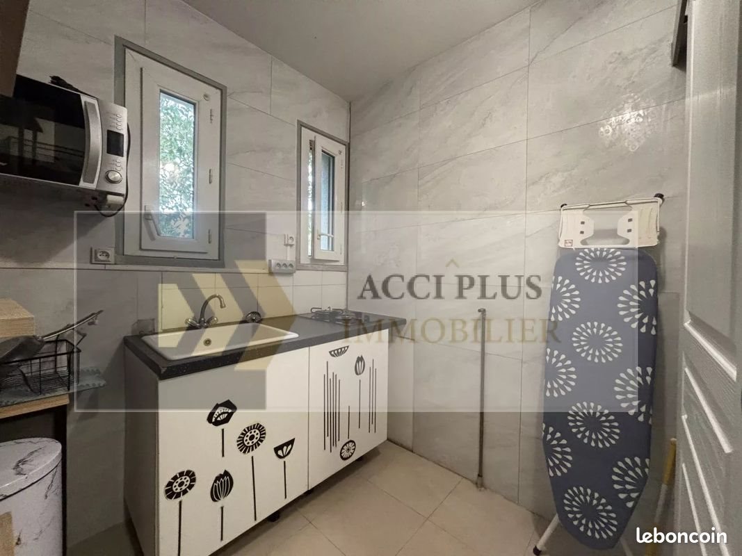 Appartement à louer, 26m², Nîmes