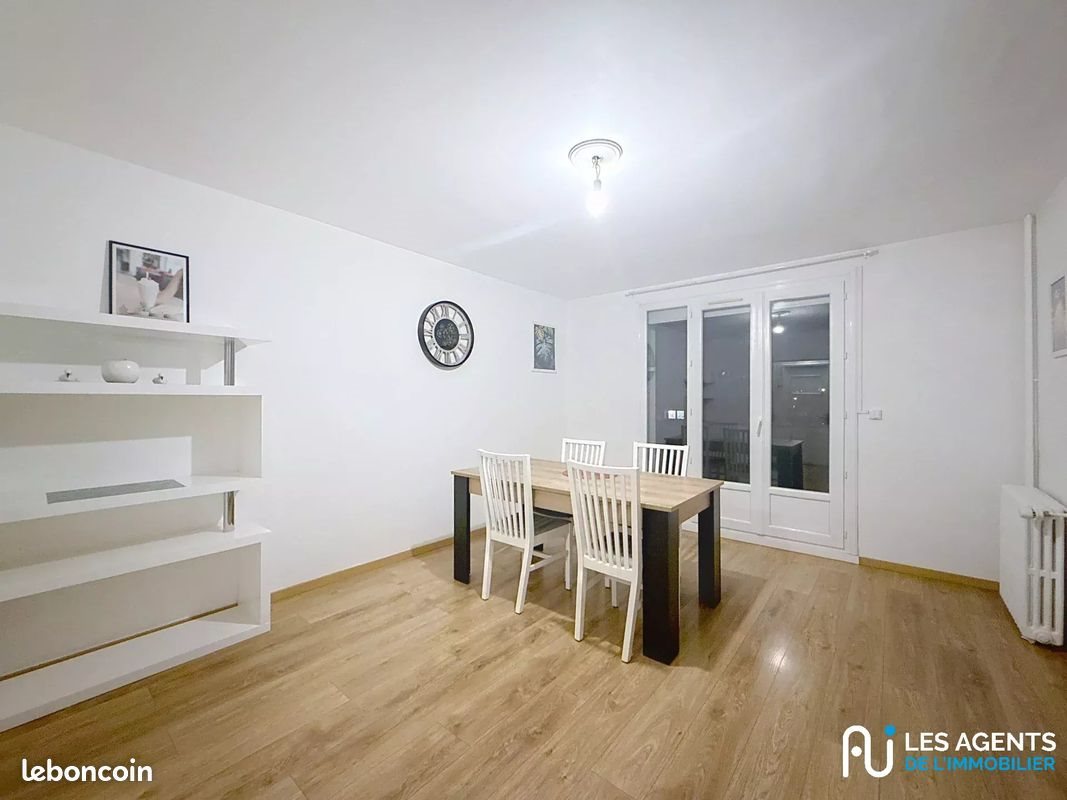 Appartement à louer, 73m², Saint-Jean-de-la-Ruelle