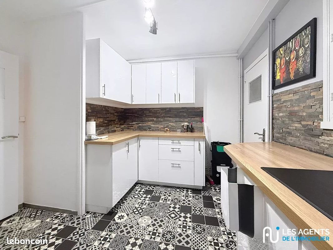 Appartement à louer, 73m², Saint-Jean-de-la-Ruelle