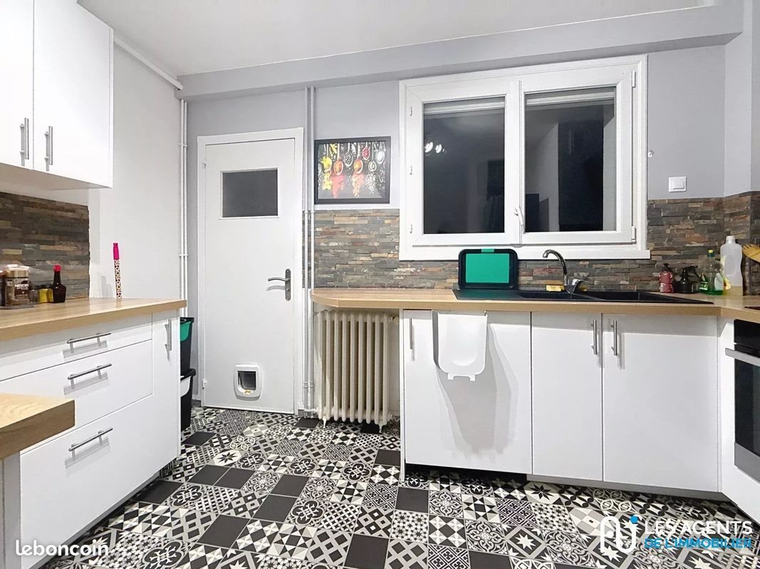 Appartement à louer, 73m², Saint-Jean-de-la-Ruelle